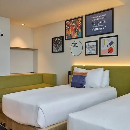 Hampton By Hilton Lyon Airport 3*