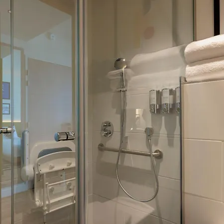 Hampton By Hilton Lyon Airport Hotel