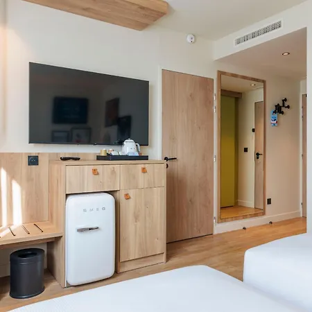 Hampton By Hilton Lyon Airport Hotel Colombier-Saugnieu