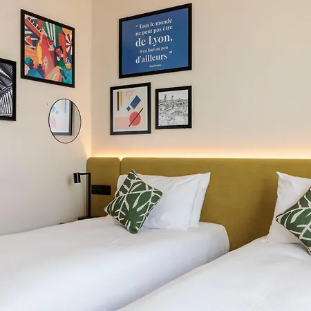 Hampton By Hilton Lyon Airport 3*